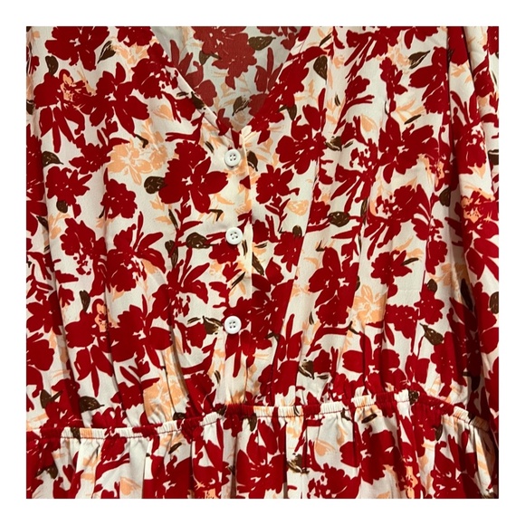 Cupshe, XL, Woman’s red floral midi dress. V-neck, balloon sleeves, empire waist - Picture 2 of 10